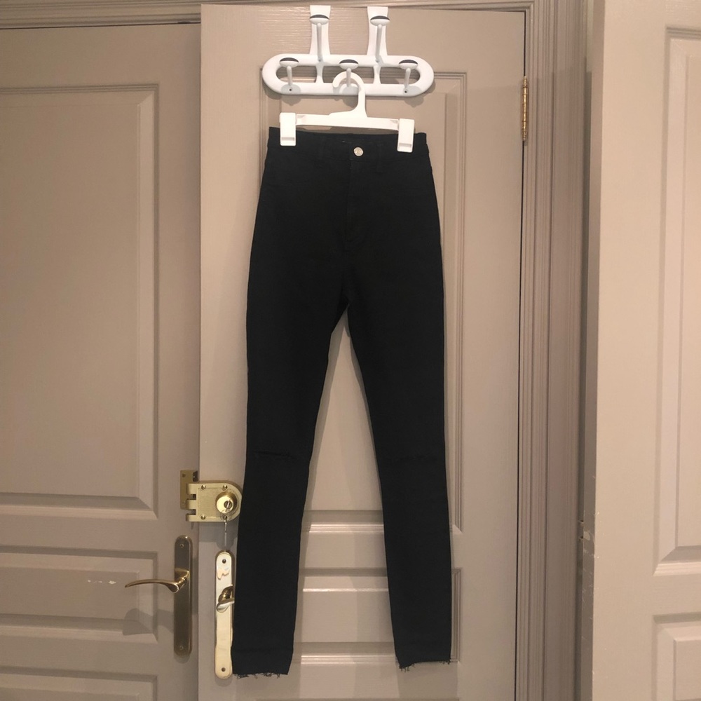 MOVING SALE! Zara skinny jeans